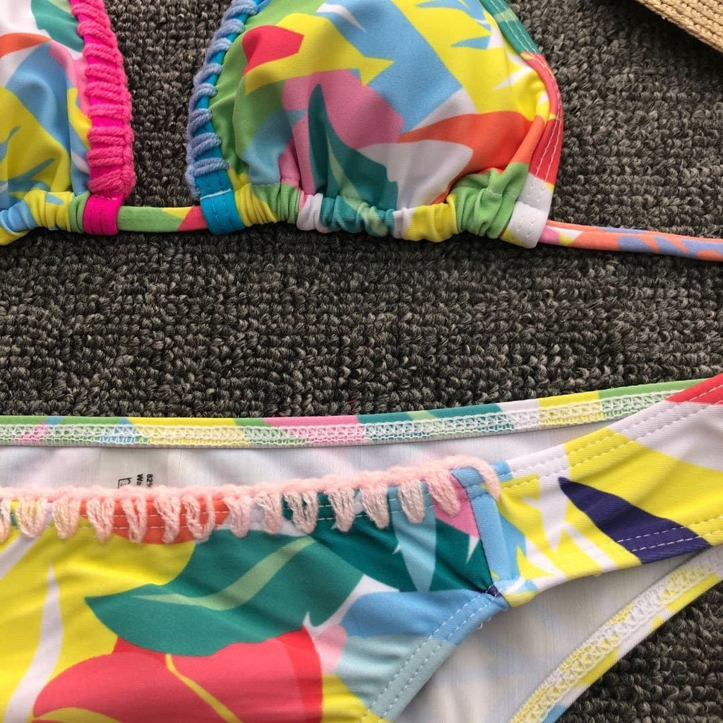 Color Block Triangle Halter Top Bikini Set - Yosummer